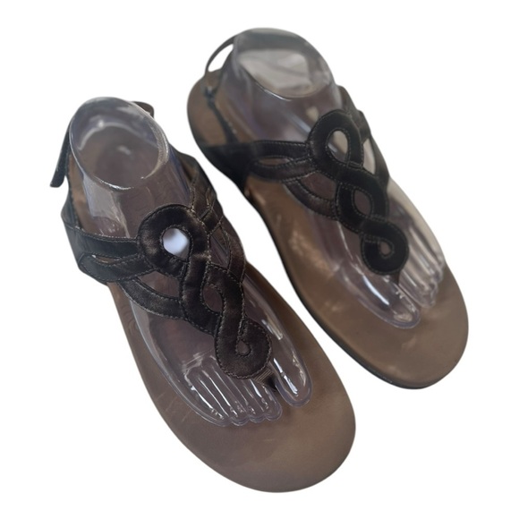 Cobb Hill By New Balance Women’s Ramona Bronze Adjustable Ankle Strap Sandals - Picture 9 of 11